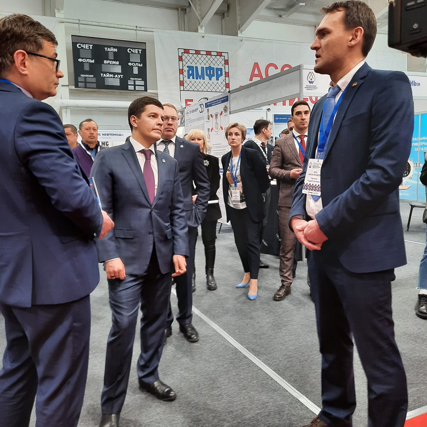 Компания ИНГК презентовала решения в области импортозамещения  и ремонтов газотурбинного и компрессорного оборудования Губернатору ЯНАО