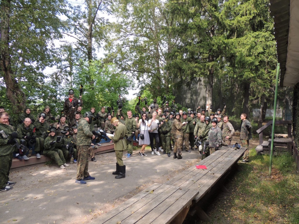 День рождения компании! Коллектив отметил этот праздник на стрельбище пейнтбольного клуба «Альянс*Парк»